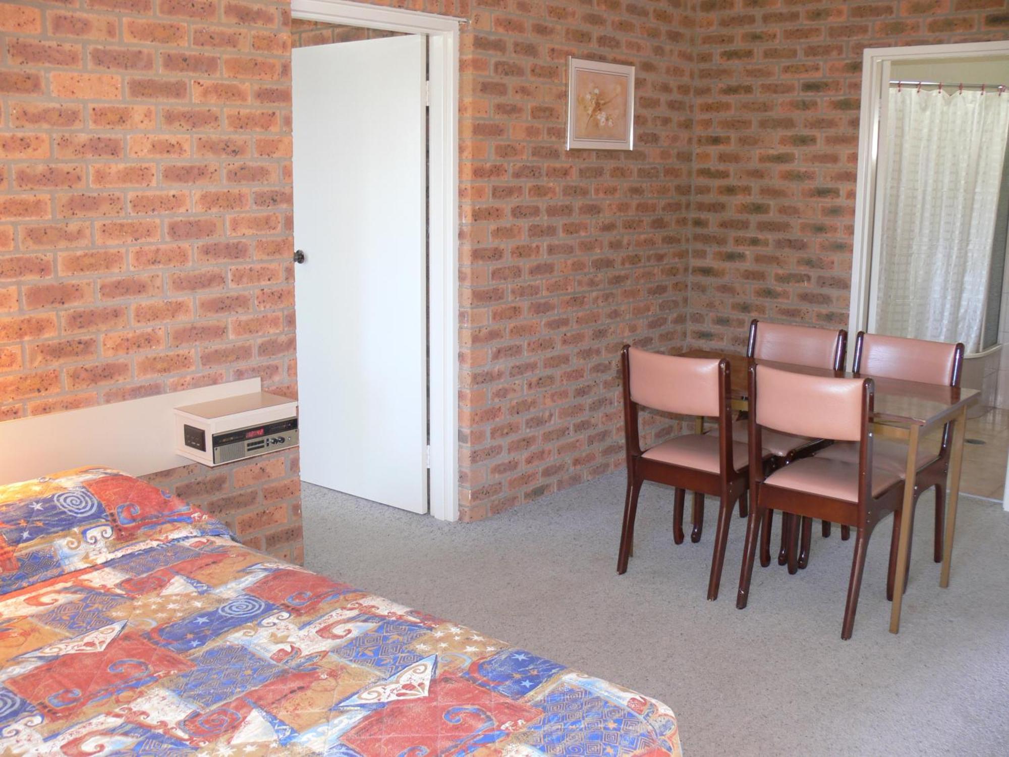 Settlement Motor Inn Deniliquin Zewnętrze zdjęcie