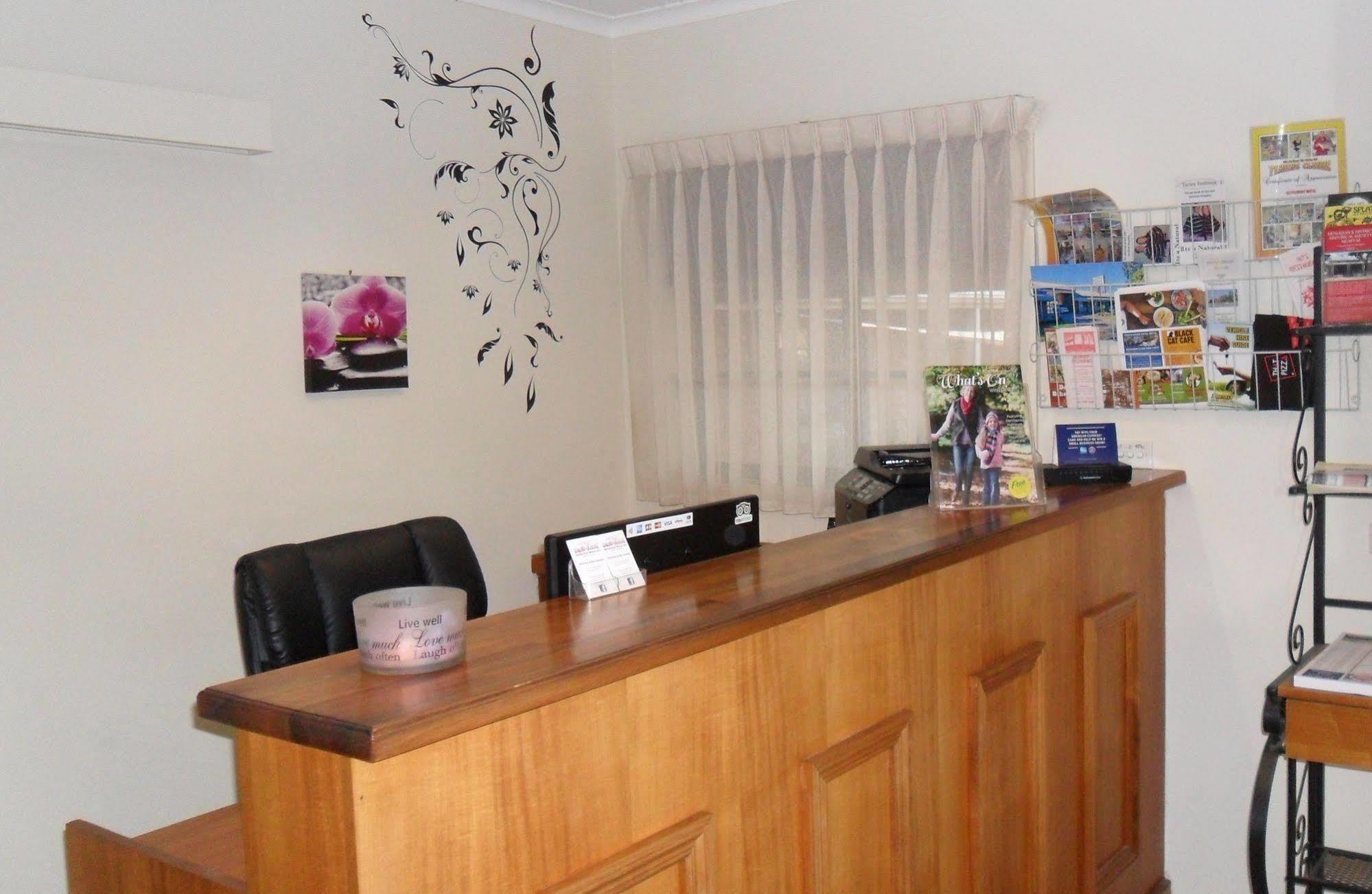 Settlement Motor Inn Deniliquin Zewnętrze zdjęcie