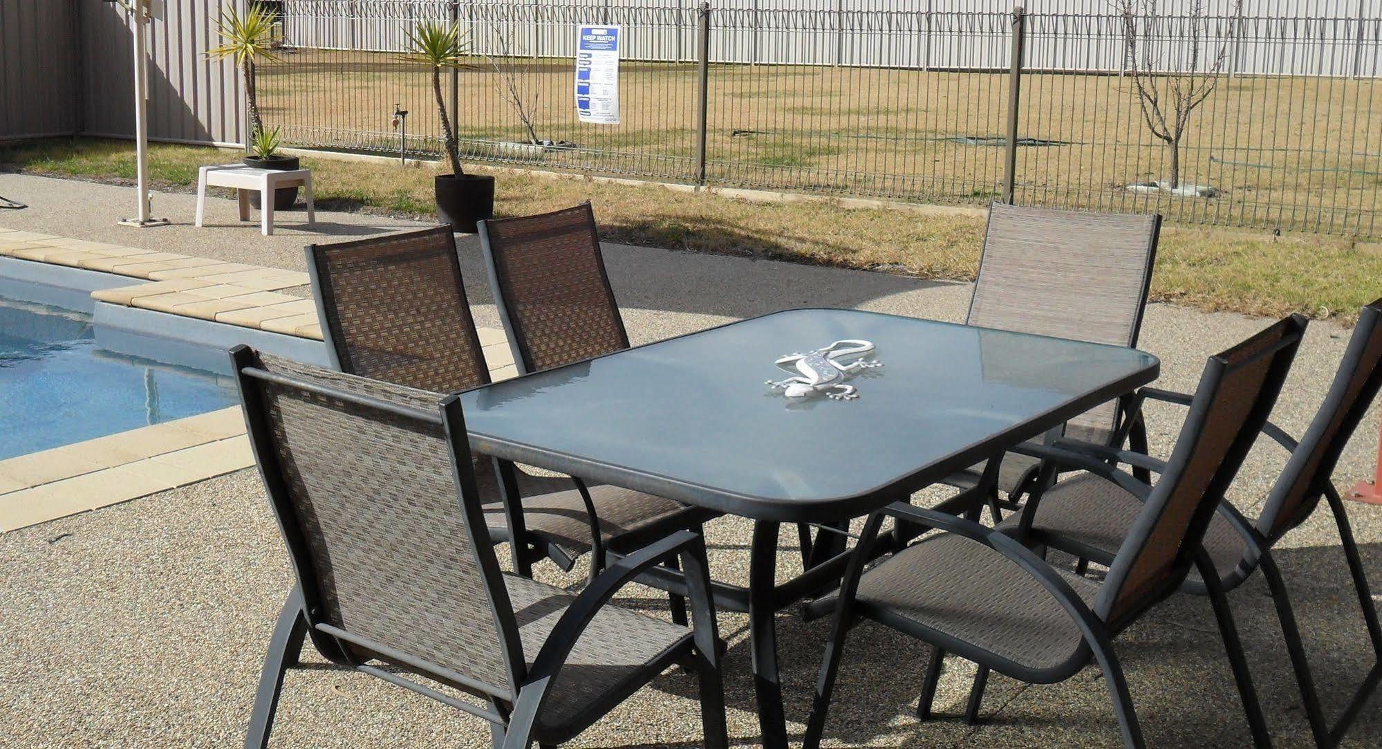 Settlement Motor Inn Deniliquin Zewnętrze zdjęcie