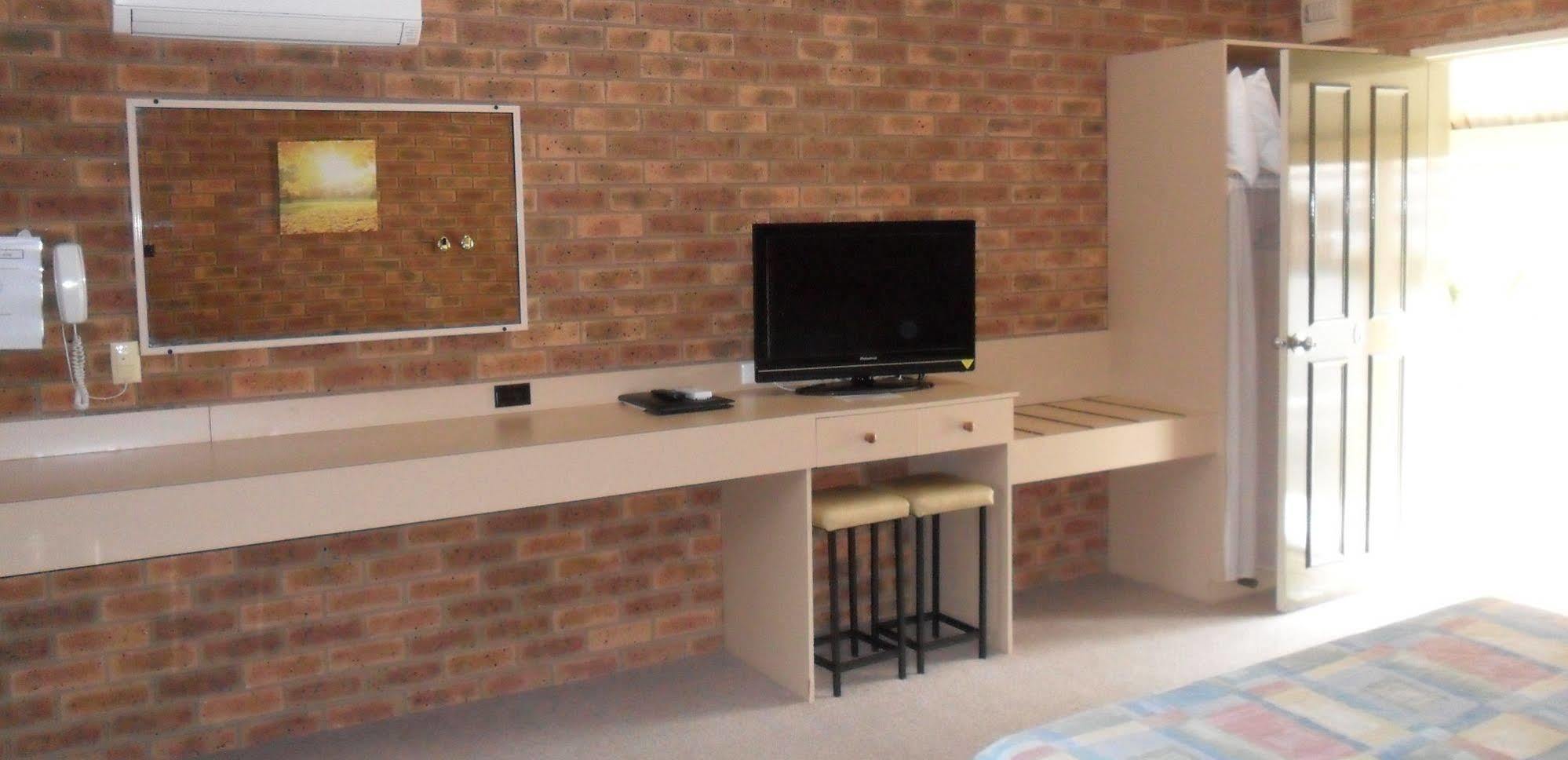 Settlement Motor Inn Deniliquin Zewnętrze zdjęcie