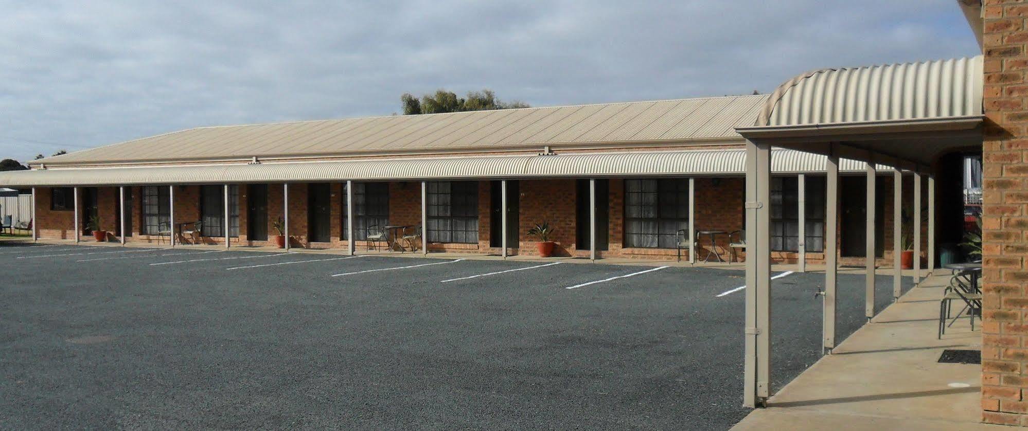 Settlement Motor Inn Deniliquin Zewnętrze zdjęcie